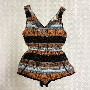 Forever 21 Black & Orange Patterned Women’s Romper - Size S